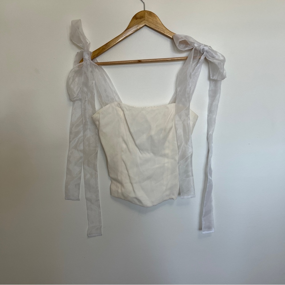 Reformation Zoey top in off white Color Size 2 - Picture 2 of 6